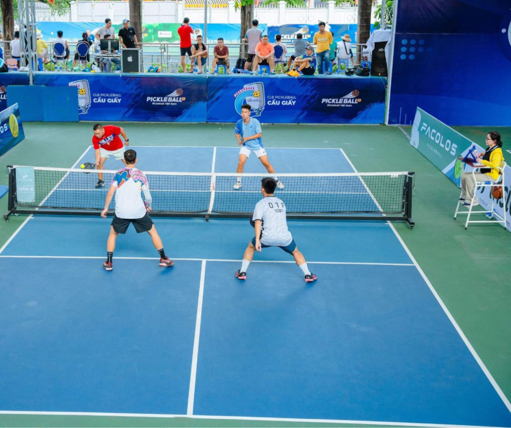 Pickleball: Cơn Sốt Thể Thao Mới Nổi - Dễ Chơi, Gây Nghiện và Phù Hợp Mọi Lứa Tuổi